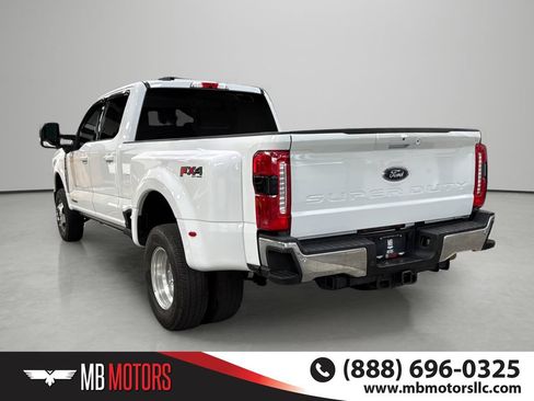 Used 2025 Ford F350 Lariat w/ Lariat Ultimate Package AWD/4WD image 3
