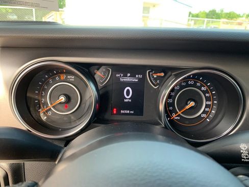 Used 2022 Jeep Wrangler Sport AWD/4WD image 31