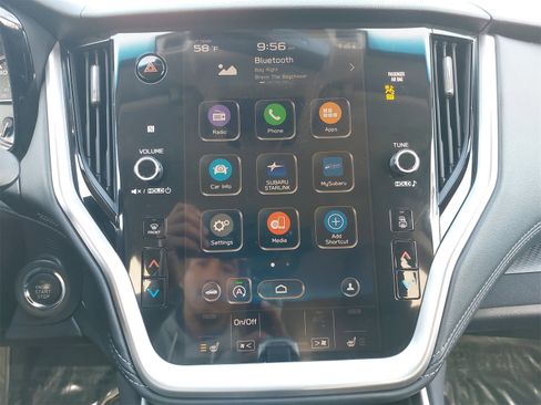 Used 2020 Subaru Outback Premium image 21