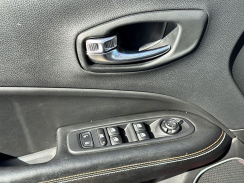 Used 2020 Jeep Compass Sport AWD/4WD image 30
