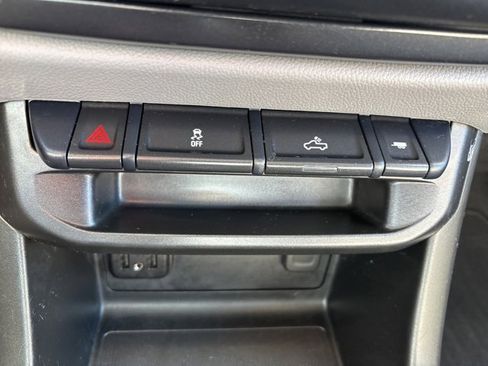 Used 2022 Chevrolet Colorado W/T w/ Custom Special Edition image 30