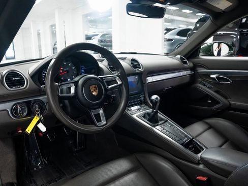 Used 2017 Porsche 718 Cayman S image 19