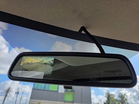 Used 2023 GMC Savana 3500 Extended w/ Driver Convenience Package image 9