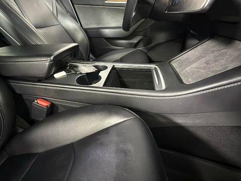 Used 2023 Tesla Model 3 Standard Range image 33