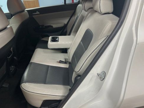 Used 2018 Kia Sportage EX w/ EX Sport Appearance Package image 12