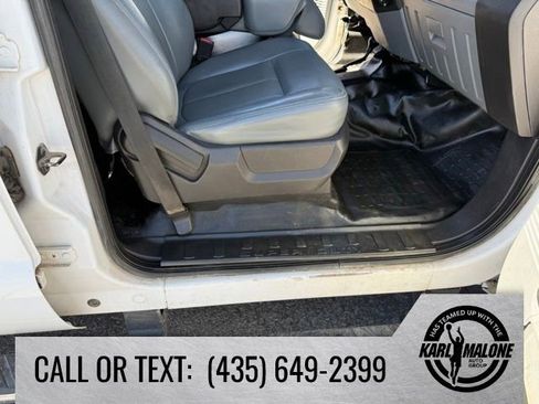 Used 2016 Ford F550 4x4 Crew Cab Super Duty w/ Power Equipment Group image 26
