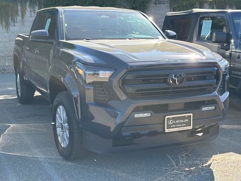 Used 2024 Toyota Tacoma SR5 RWD image 3
