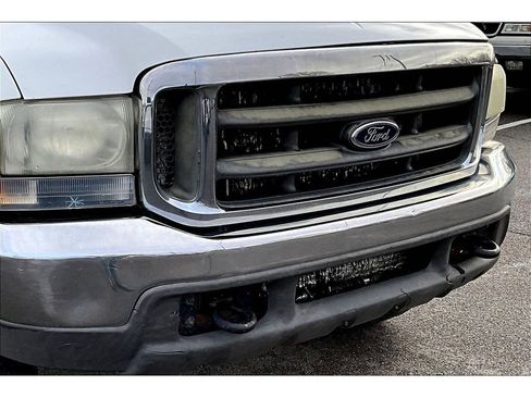 Used 2000 Ford F250 XLT image 31