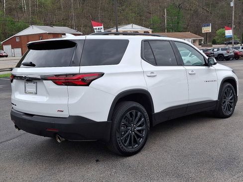 Used 2023 Chevrolet Traverse RS w/ LPO, Floor Liner Package AWD/4WD image 6