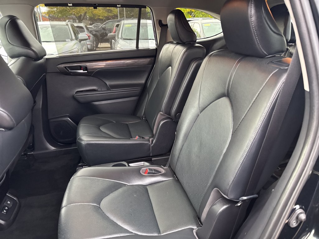 Used 2020 Toyota Highlander Limited AWD/4WD image 35