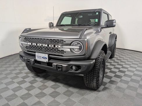 Certified 2025 Ford Bronco Badlands AWD/4WD image 4