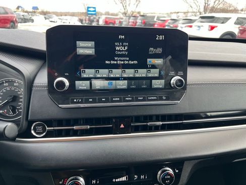 Used 2024 Mitsubishi Outlander SE image 37