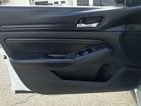 Used 2020 Nissan Altima 2.5 SR image 14