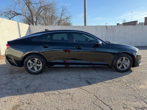 Used 2022 Kia K5 LX image 8