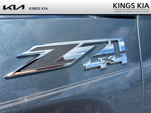 Used 2014 GMC Sierra 1500 SLE w/ SLE Value Package AWD/4WD image 16