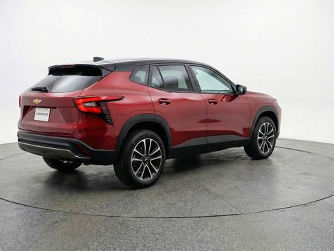 Used 2025 Chevrolet TrailBlazer LT image 9