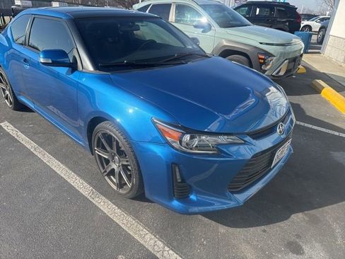 Used 2016 Scion tC image 3