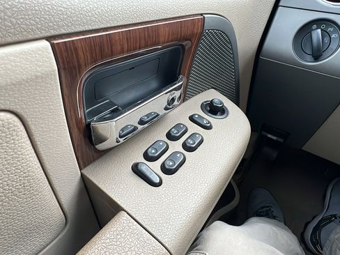 Used 2004 Ford F150 image 33