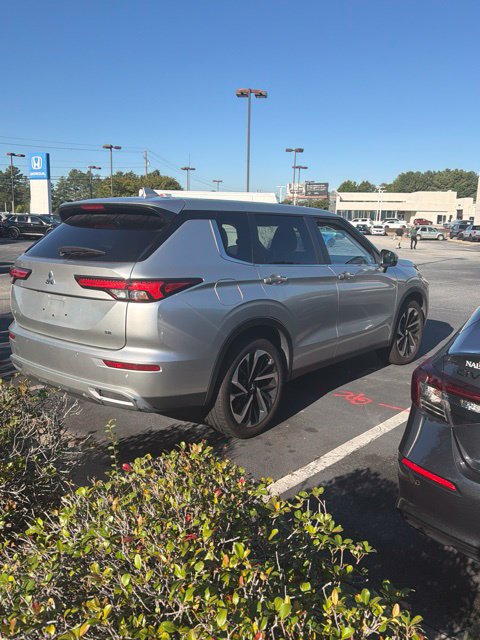 Used 2024 Mitsubishi Outlander SE FWD image 4