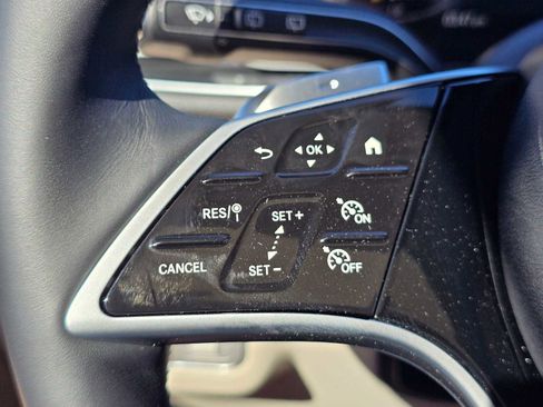 New 2026 Mercedes-Benz GLE 450 4MATIC image 32