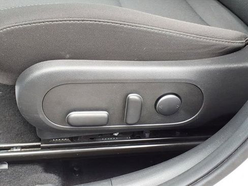 Used 2024 Hyundai Kona SEL FWD image 13
