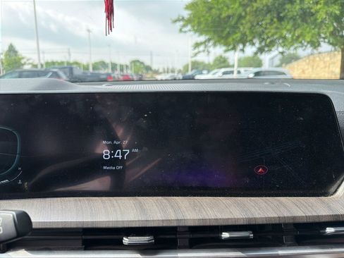 Used 2024 Kia Telluride EX w/ EX Captain's Chair Package FWD image 7