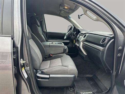 Used 2017 Toyota Tundra SR5 image 14