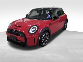 Used 2022 MINI Cooper S video 1
