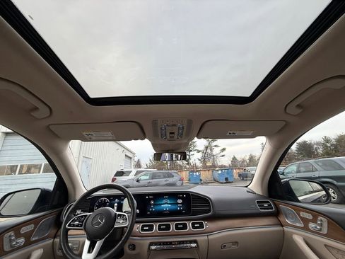 Used 2020 Mercedes-Benz GLS 450 4MATIC image 26