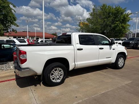 Used 2018 Toyota Tundra SR5 w/ SR5 Upgrade Package AWD/4WD image 47