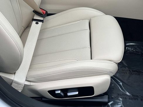 Used 2022 BMW 330i xDrive Sedan w/ Premium Package image 36