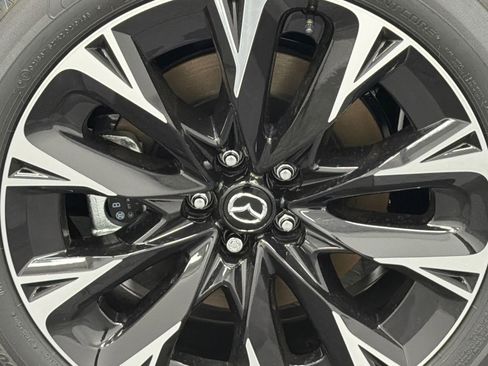 New 2026 MAZDA CX-90 Plug-In Hybrid w/ Premium Plus AWD/4WD image 4