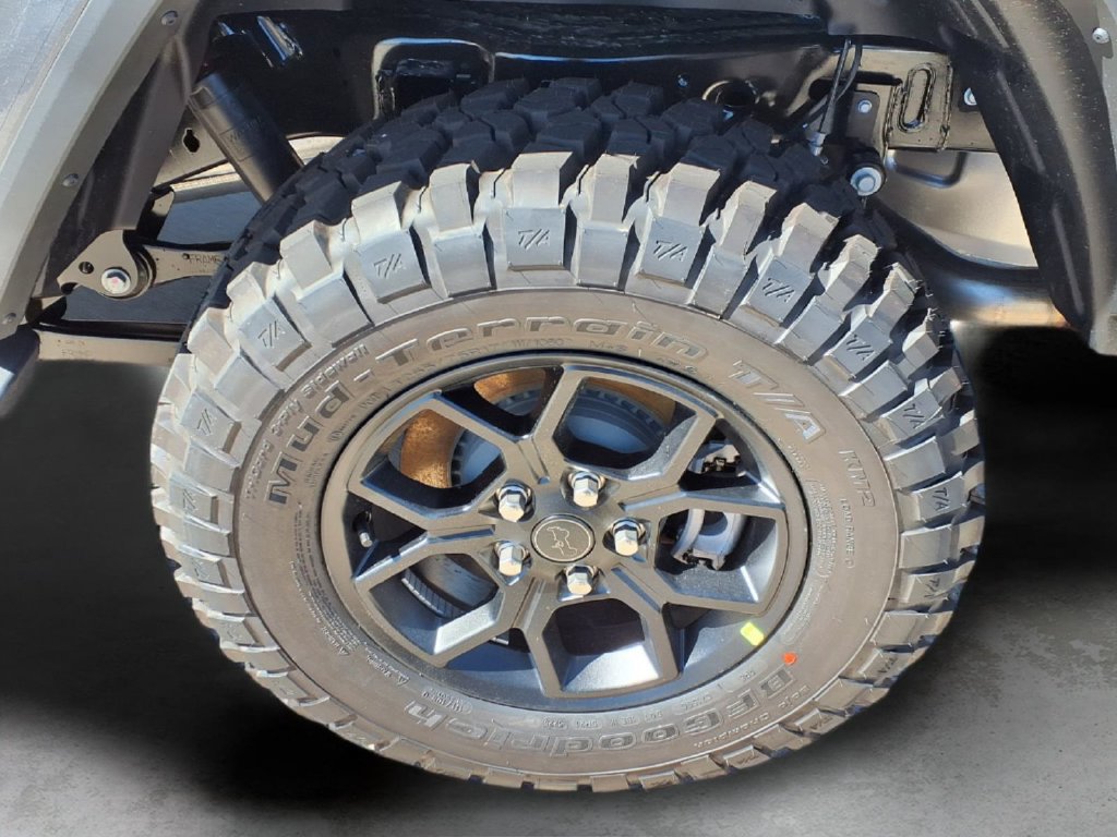 New 2026 Jeep Gladiator Sport AWD/4WD image 7