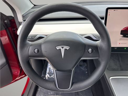 Used 2025 Tesla Model Y Long Range AWD/4WD image 29