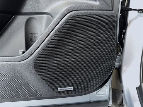 New 2025 Subaru Forester Touring image 17