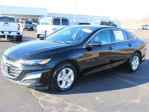 Used 2024 Chevrolet Malibu LT image 4