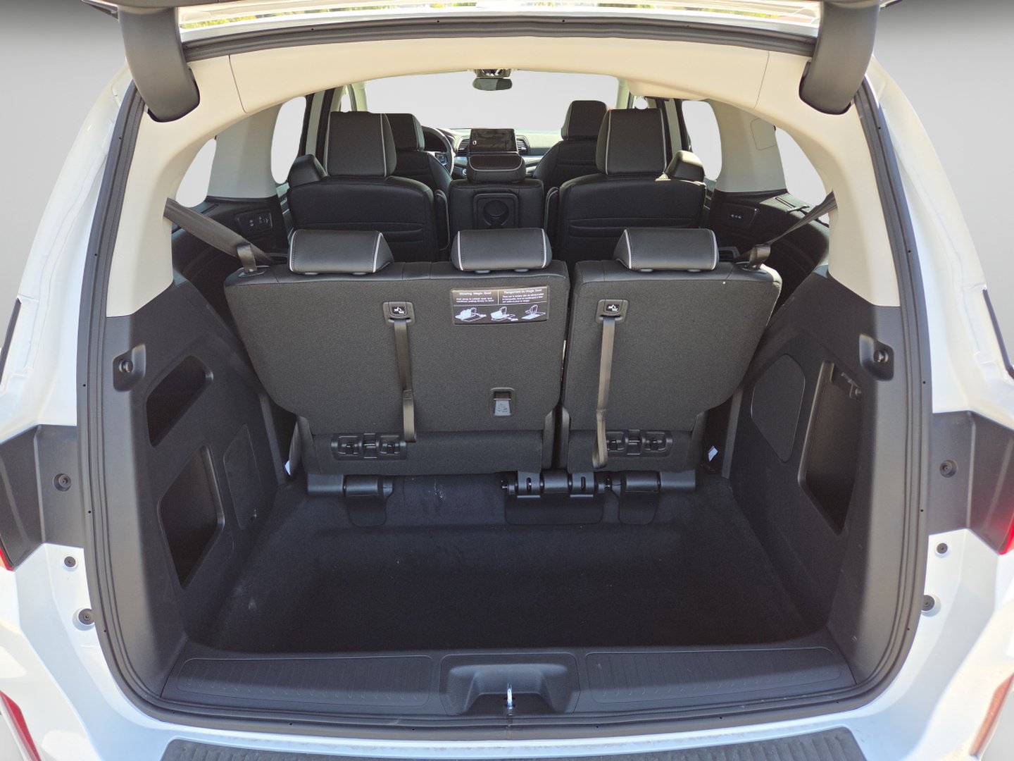 New 2027 Honda Odyssey Touring image 27