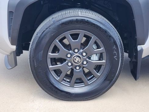 Used 2025 Toyota 4Runner SR5 image 8