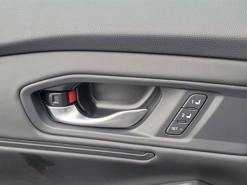 Used 2025 Honda Accord EX-L image 15