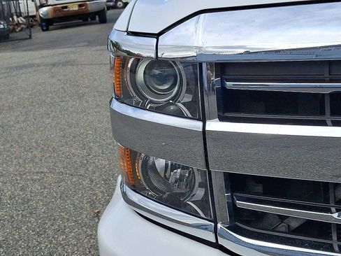 Used 2018 Chevrolet Silverado 3500 High Country w/ Duramax Plus Package image 10