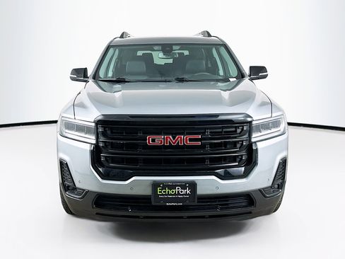 Used 2023 GMC Acadia SLT w/ Elevation Edition image 2