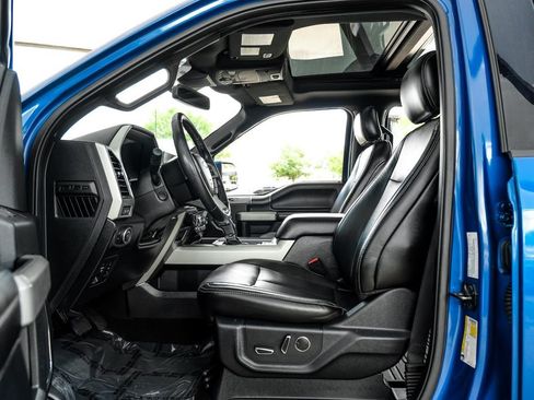 Used 2018 Ford F150 Lariat w/ Equipment Group 502A Luxury AWD/4WD image 3