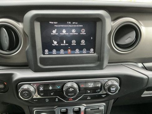 Used 2022 Jeep Wrangler Sport image 20