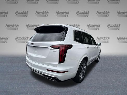 Used 2025 Cadillac XT6 Premium Luxury w/ Technology Package AWD/4WD image 10