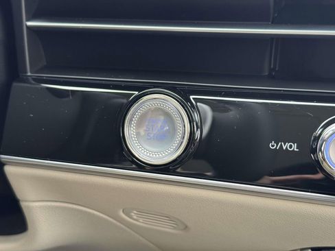 New 2026 Genesis GV70 2.5T image 9