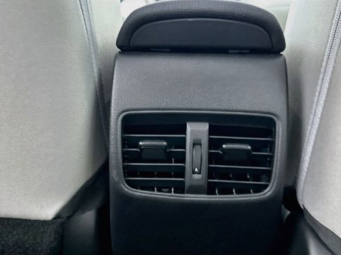 Used 2026 Toyota Corolla Cross L FWD image 26