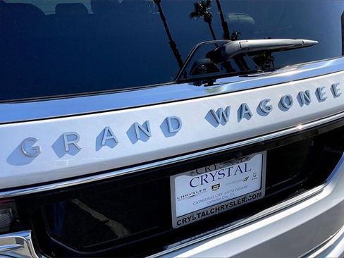 New 2023 Jeep Grand Wagoneer Series II w/ Convenience Group III image 13