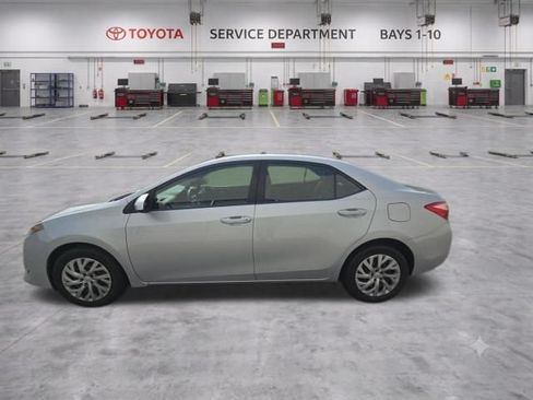 Used 2019 Toyota Corolla LE FWD image 8