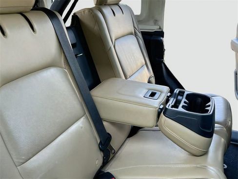 Used 2018 Jeep Wrangler Unlimited Rubicon image 30