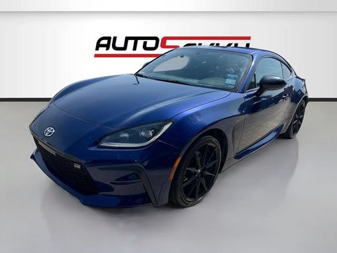 Used 2023 Toyota GR86 Premium w/ ALL Weather Mat Package (TMS) RWD image 3